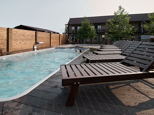 Гостевой дом в Новоотрадном: бассейн